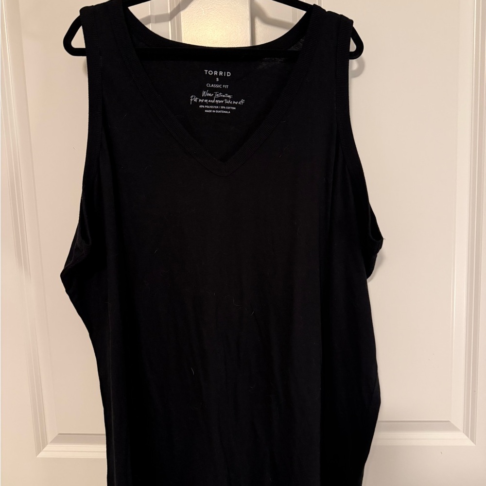 Torrid Classic Black V-Neck Tank Top